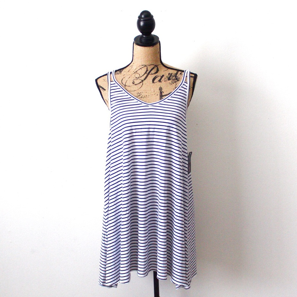 Trendy Vibes XL White Stripe V-neck Mini Dress